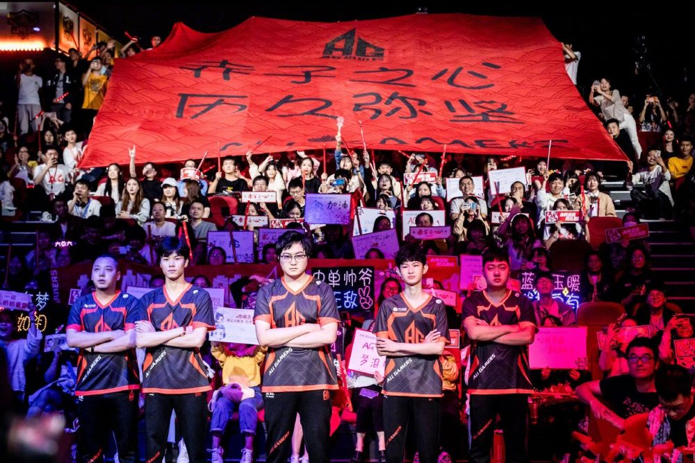 更展现了他