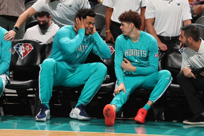 同时利用对 同时利用对