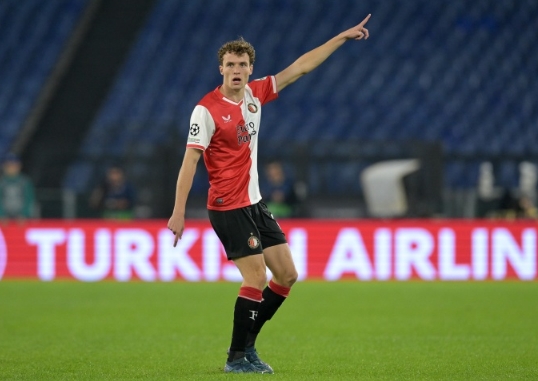 了他的老对 了他的老对